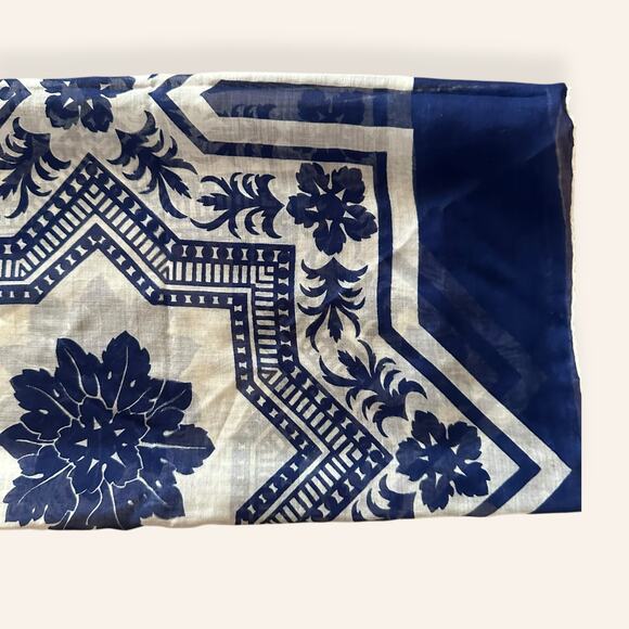 Vintage Brooke Cadwallader Silk Blue and White Square Scarf - Picture 2 of 8